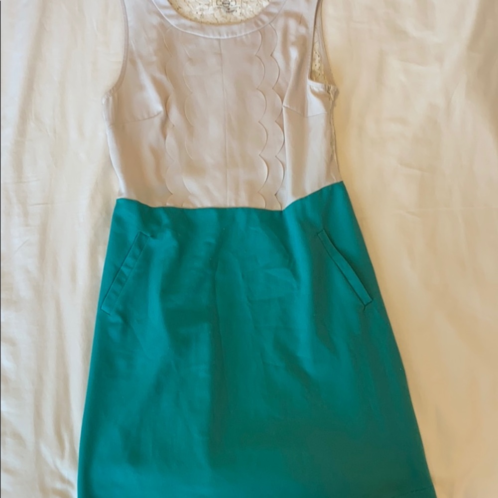 Ezra Tan and Green Women’s dress